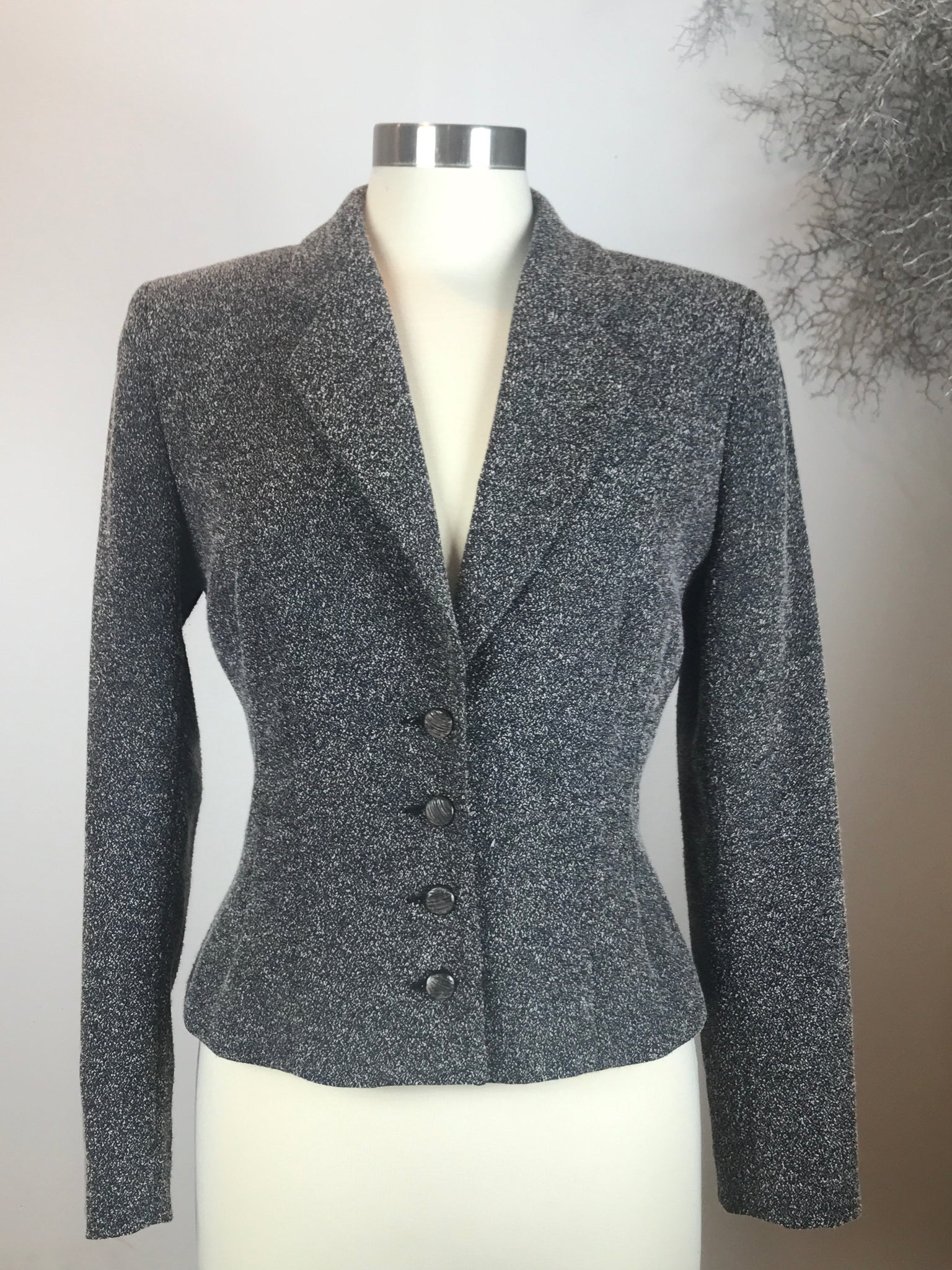 Button down tweed blazer